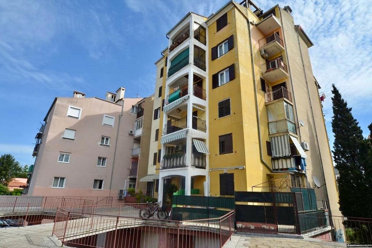 Apartment Dana 로비니 외부 사진